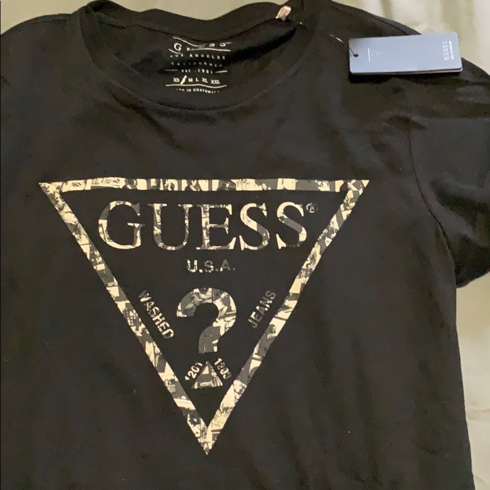 Brand new Black men’s T-shirt by GUESS
